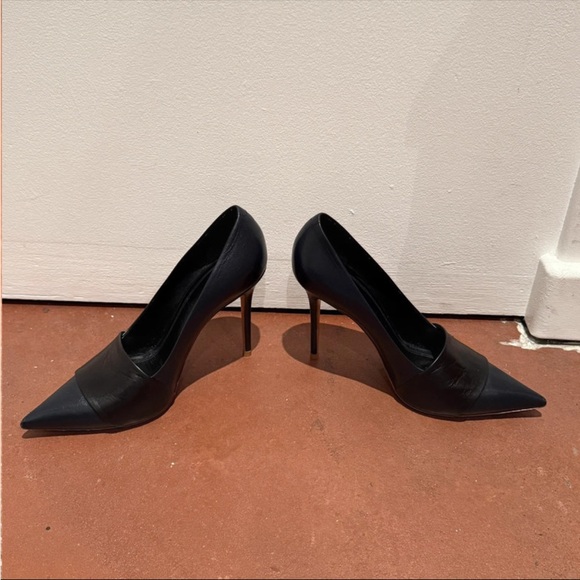 Celine Pointed Toe Navy and Black Heel - Picture 9 of 10